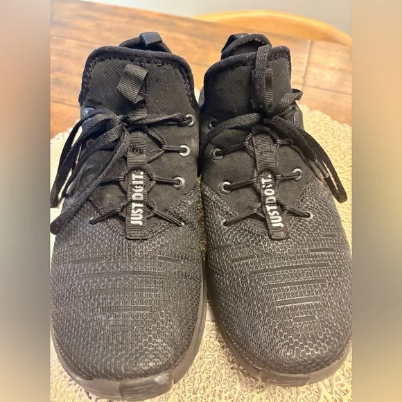 Nike Womens Free TR 8 Running Shoes Black/Black 8 B US - Picture 4 of 8